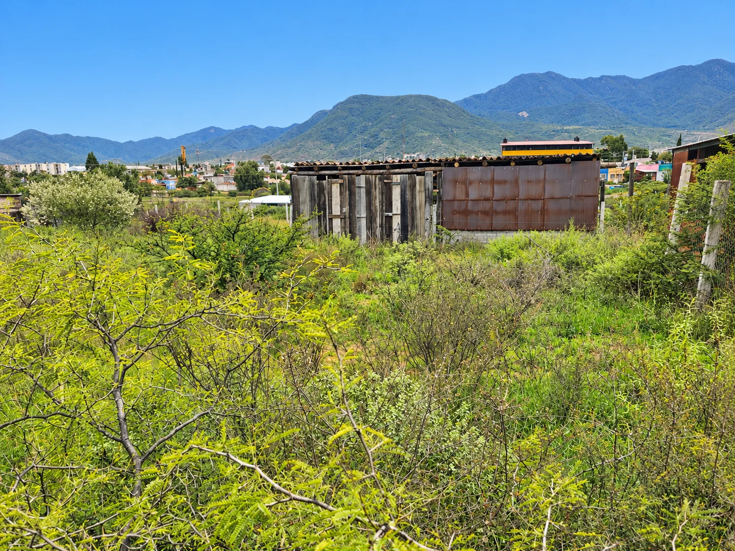 Lote de 10 × 20 m²-col. Jacarandas · frente a Ciudad Yagul — foto 3