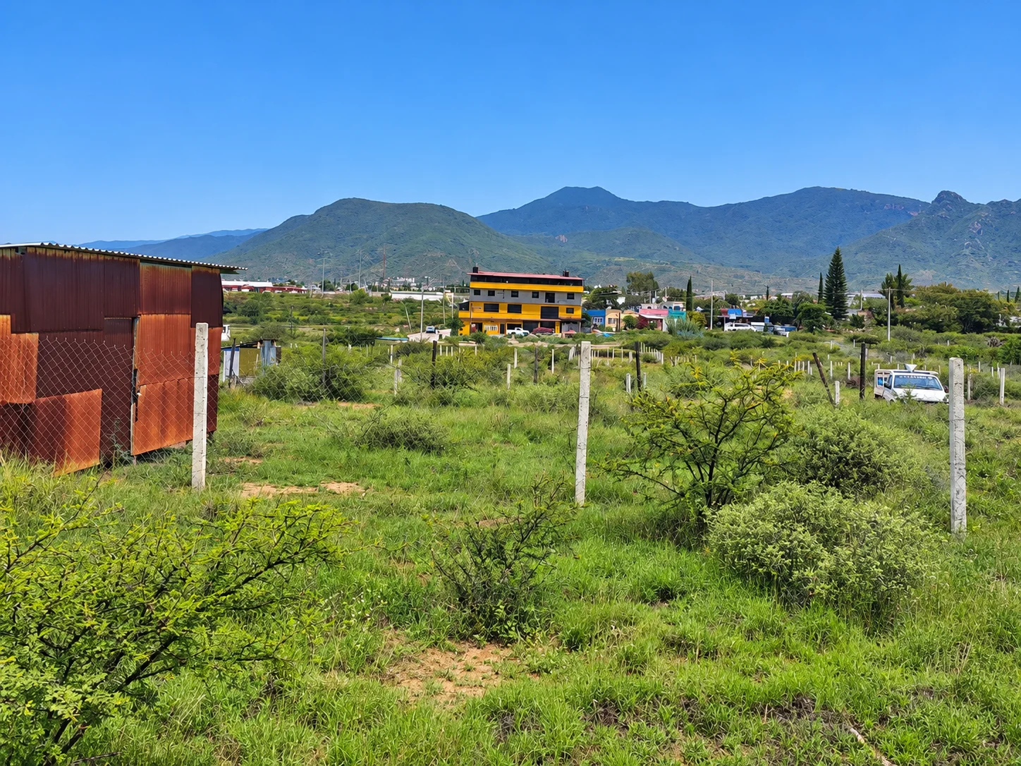 Lote de 10 × 20 m²-col. Jacarandas · frente a Ciudad Yagul